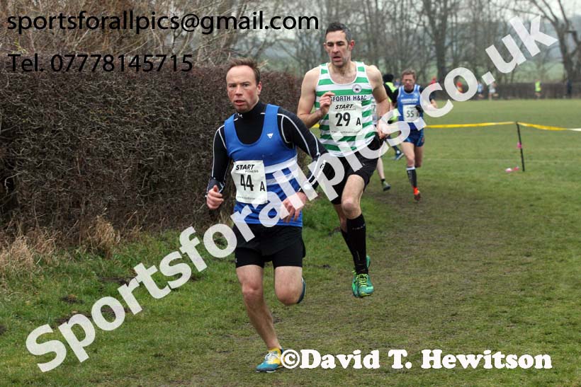 Veteran mens 2018 Durham Cathedral Cross Country Relays. Photo:  David T. Hewitson/Sports for All Pics